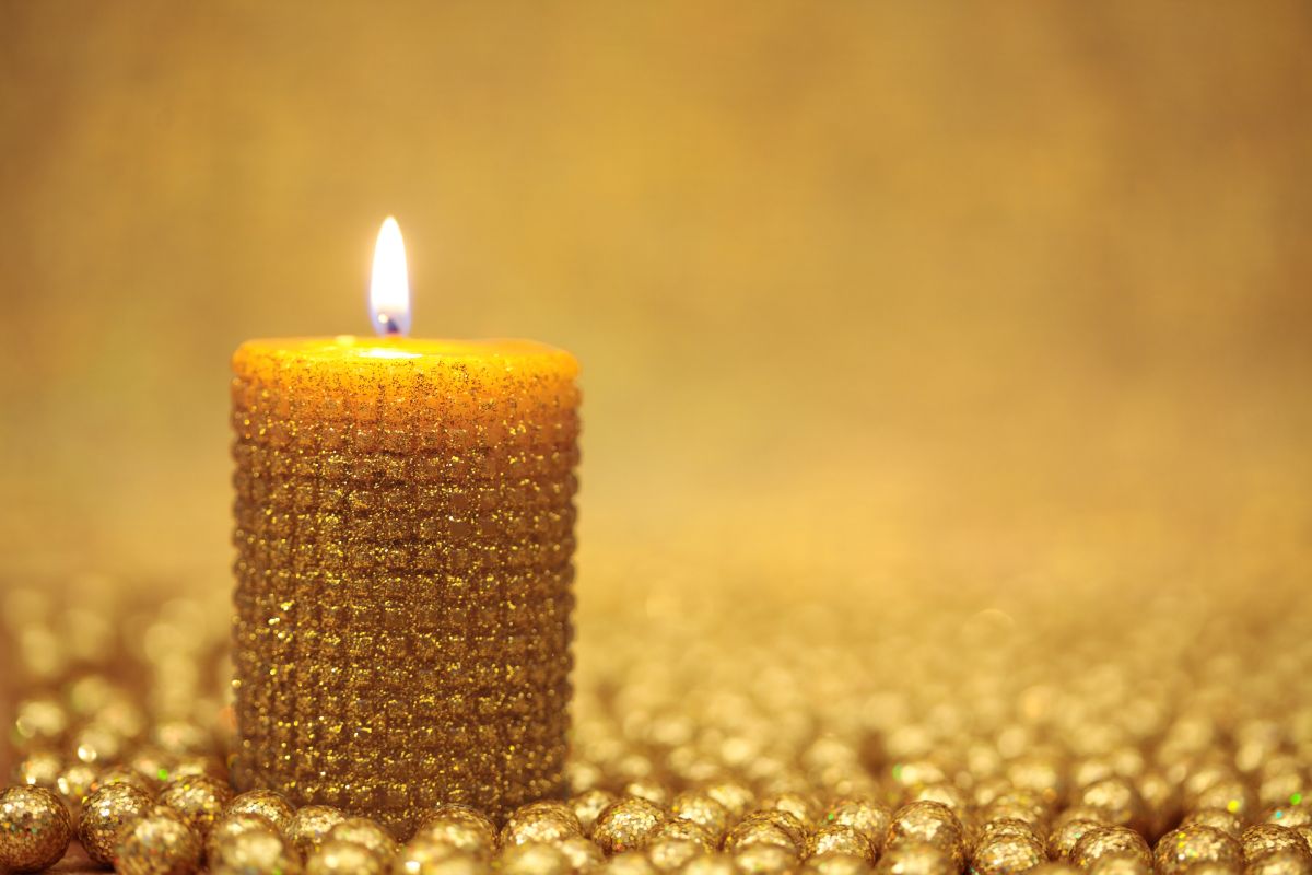 How To Make Glitter Candles