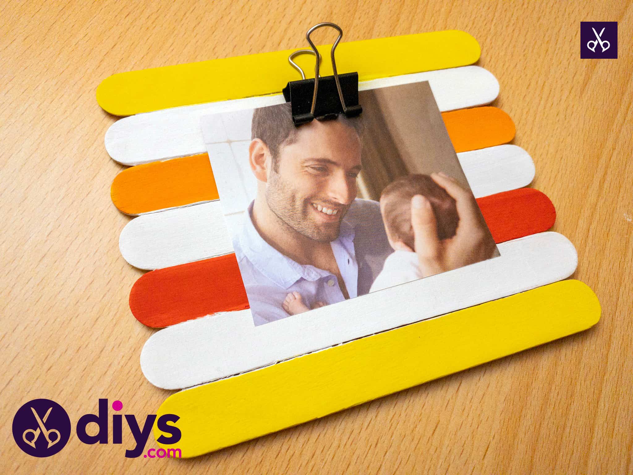 diy popsicle Painted Photo Frames